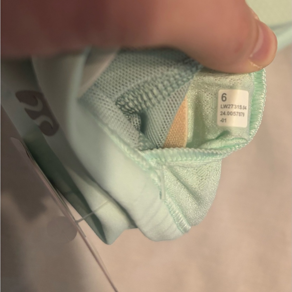 Lululemon Women's Mint Sports Bra - Picture 5 of 5